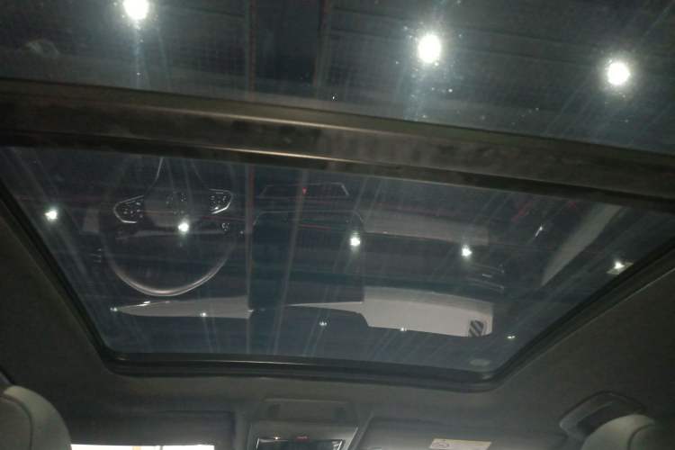 Used Volkswagen Tiguan L 2024 PRO 380TSI Four-Wheel Drive R-Line Prestige Edition Headliner