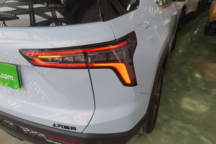 Used Chevrolet Equinox Plus 2024 102km RS Ultimate Edition Right Rear Taillight