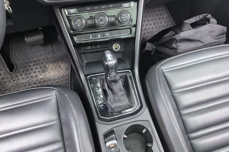 Used Volkswagen Touran 2018 Volkswagen Touran L 280TSI DSG Comfort Edition 7 Seats China V Emission Standard
