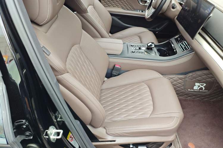 Used BYD Han 2022 DM-i 121KM Prestige Model Right Front Seat