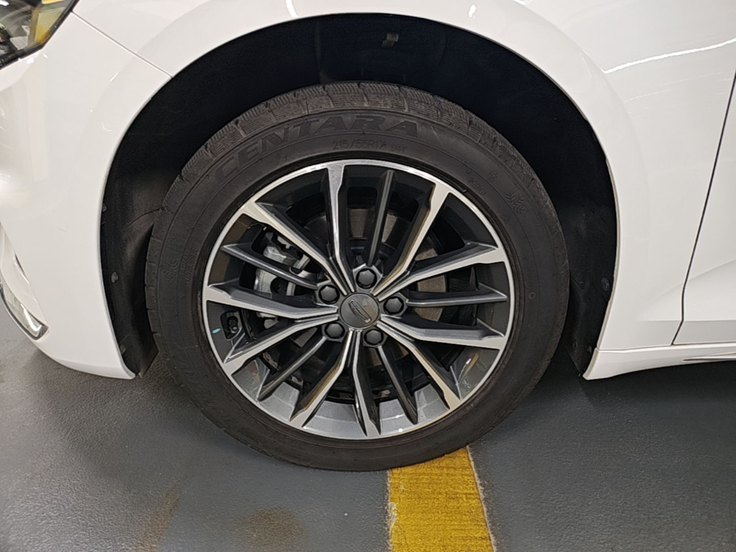 Geely Auto Preface 2021 2.0TD Luxury Version - Luxury — снимка 10