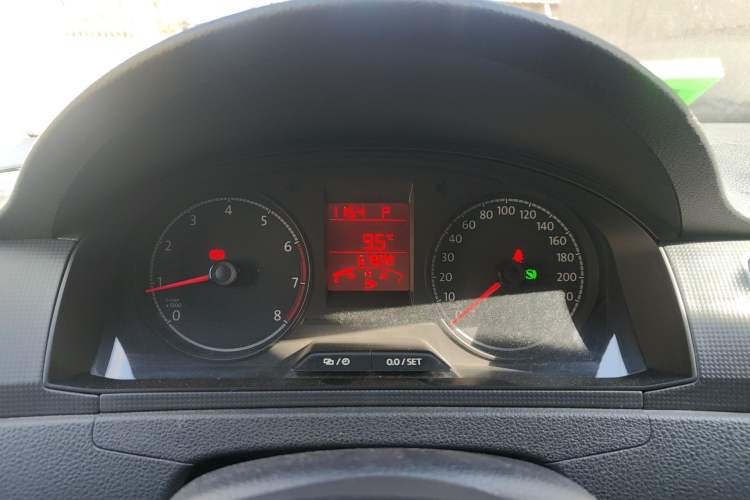 Used Volkswagen Santana 2016 1.6L Automatic Fashion Edition Instrument Cluster