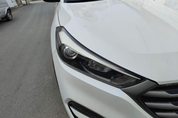 Used Hyundai Tucson 2015 1.6T Dual-Clutch Two-Wheel-Drive Smart Model
