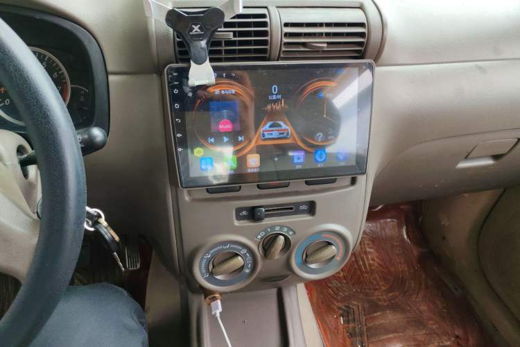 Used FAW Senya M80 2011 1.3L Manual 7-Seater Audio And AC Panel