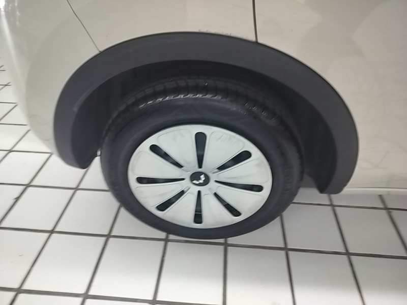 Used Wuling Bingo 2023 203km Light Edition — 25