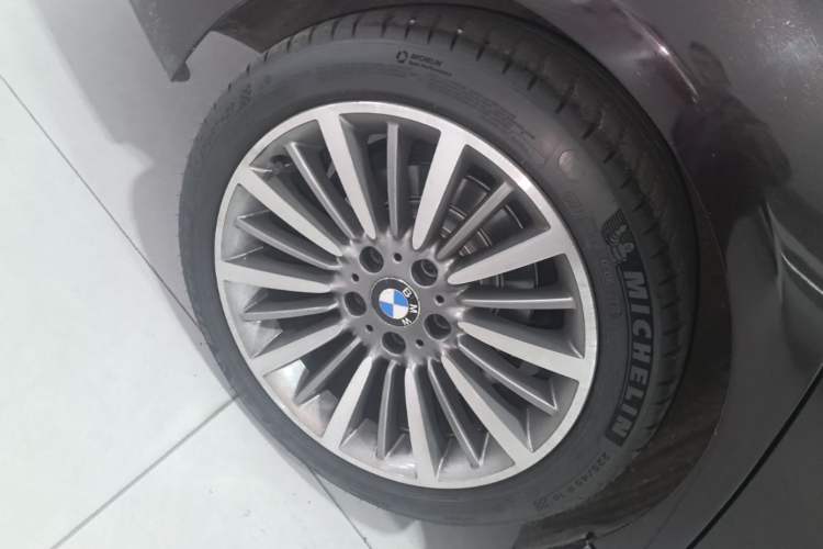 Used BMW 3 Series 2017 320Li Luxury Design Package
