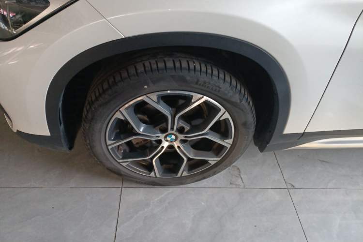 Used BMW X1 2022 sDrive20Li Fashion Model Left Front Wheel Hub