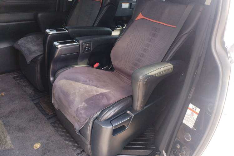 Used Toyota Vellfire 2020 Dual-Engine 2.5L HV Luxury Edition