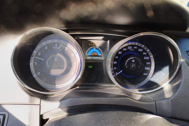 Used Hyundai Sonata 2013 2.4L Automatic Leading Edition China IV Standard