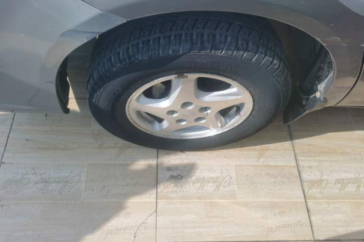 Used FORTHING Lingzhi 2015 M3 1.6L 7-Seater Luxury Model
