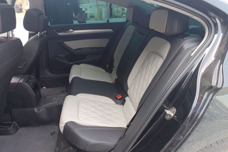 Used Volkswagen Magotan 2023 2 Million Units Limited-Edition 380TSI DSG Flagship Version Left Rear Seat