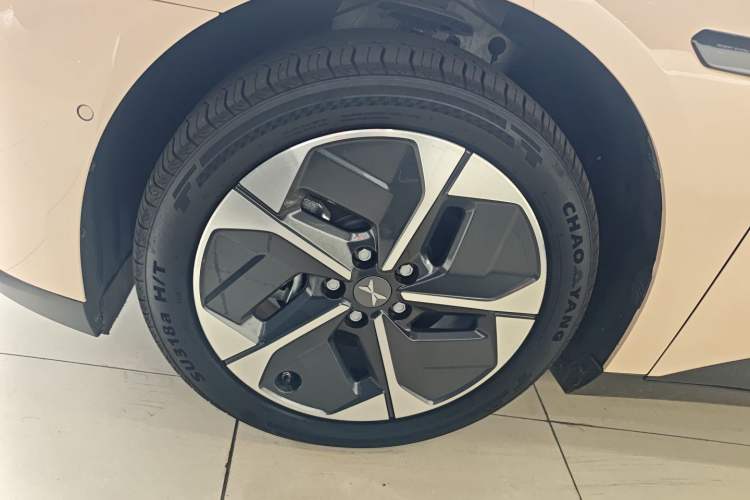 Used XPeng MONA M03 2024 515 Long-Range Exterior 4