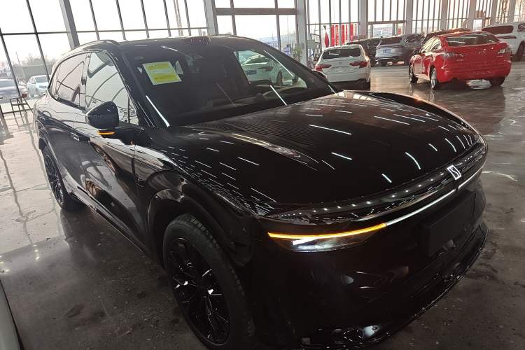 Used Zeekr 7X 2025 100 kWh Long-Range Rear-Wheel Drive with Intelligent Driving Features
