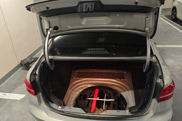 Used Volkswagen Lavida 2019 1.5L Automatic Comfort Edition China VI Standard