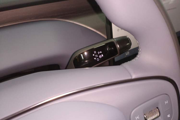 Used XPeng G7 2025 702 Max Gear Lever