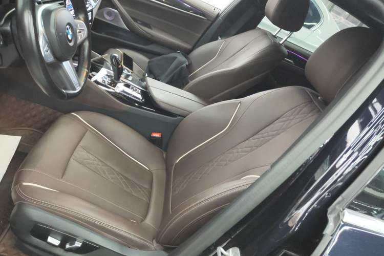 Used BMW 5 Series 2022 Second Facelift 525Li M Sport Package
