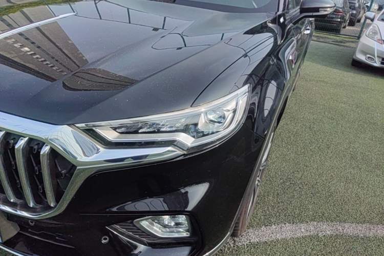 Used Hongqi HS5 2022 Facelifted Version 2.0T Smart Connect Flagship All-Wheel-Drive Edition
