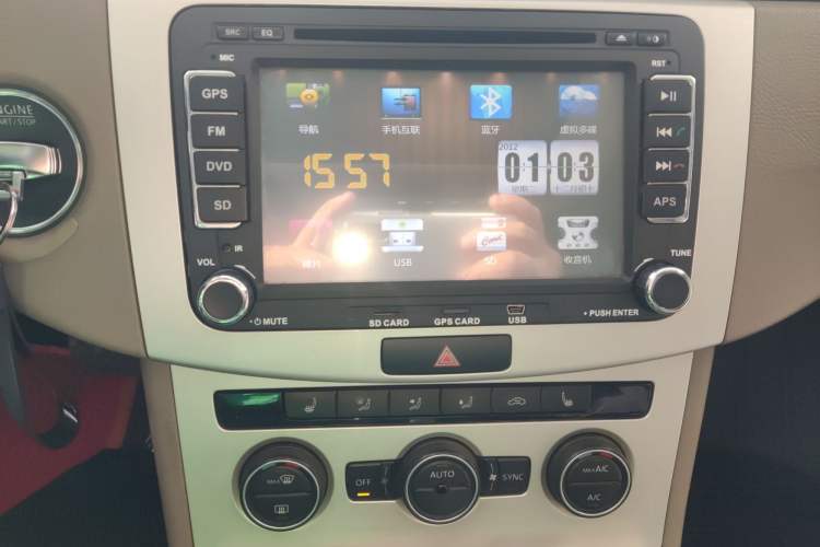 Used Volkswagen Magotan 2015 1.8TSI Luxury Model Audio And AC Panel