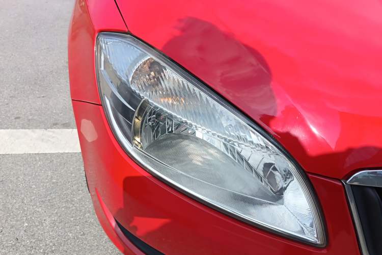 Used Skoda Fabia 2014 1.4L Automatic Crystal Edition Right Front Headlight