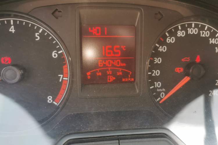 Used Volkswagen Jetta 2015 Zhuihui Edition 1.4L Manual Fashion Model
