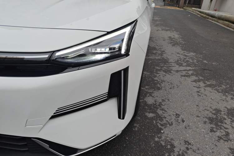 Used Geely Galaxy L6 2025 EM-i 60km Launch Edition
