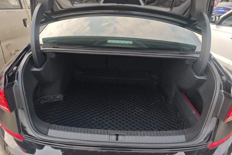 Used Volkswagen Passat 2024 380TSI Dragon Edition Trunk