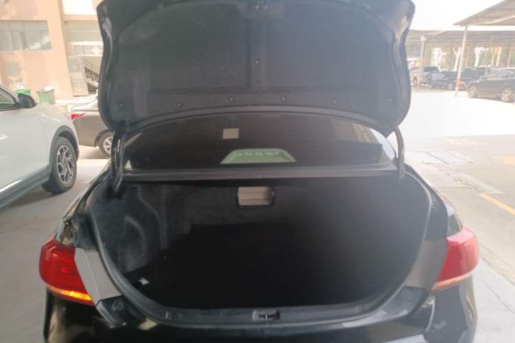 Used Toyota Camry 2013 200G Classic Luxury Edition Trunk