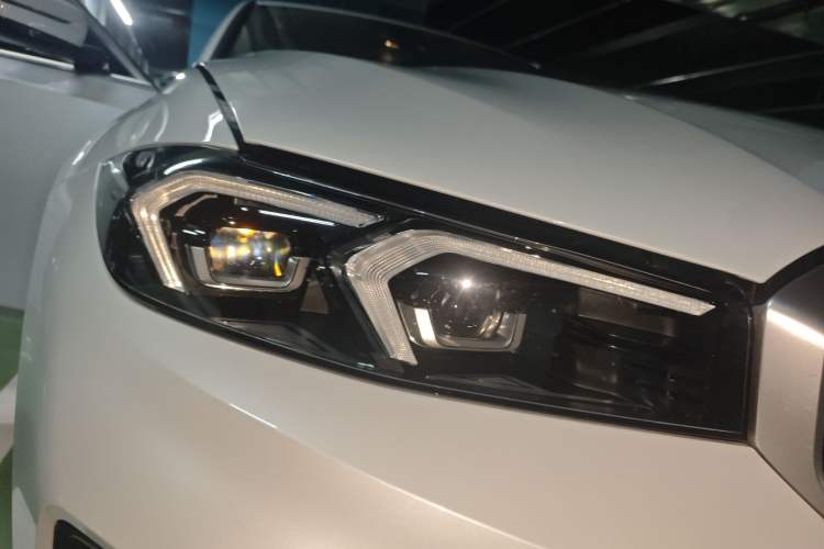 Used BMW i3 2025 eDrive 35 L