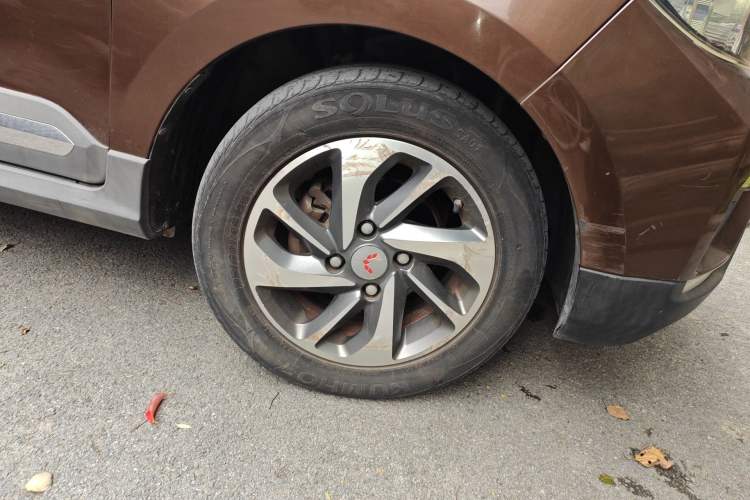 Used Wuling Hongguang 2016 1.5L S1 Deluxe Model China V-standard Exterior 1