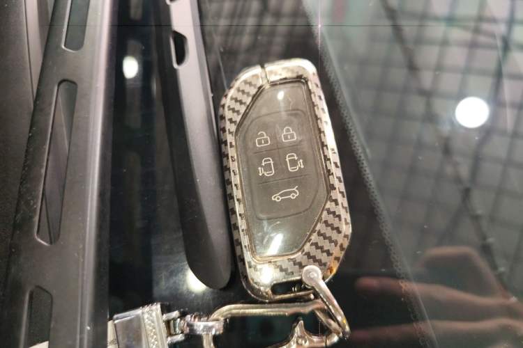 Used FORTHING Xinghai V9 2024 1.5TD 200km Qingyunti Series Premium Version