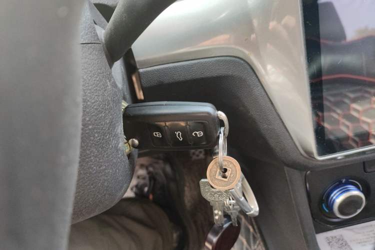 Used Volkswagen Gran Lavida 2015 1.6L Manual Fashion Edition
