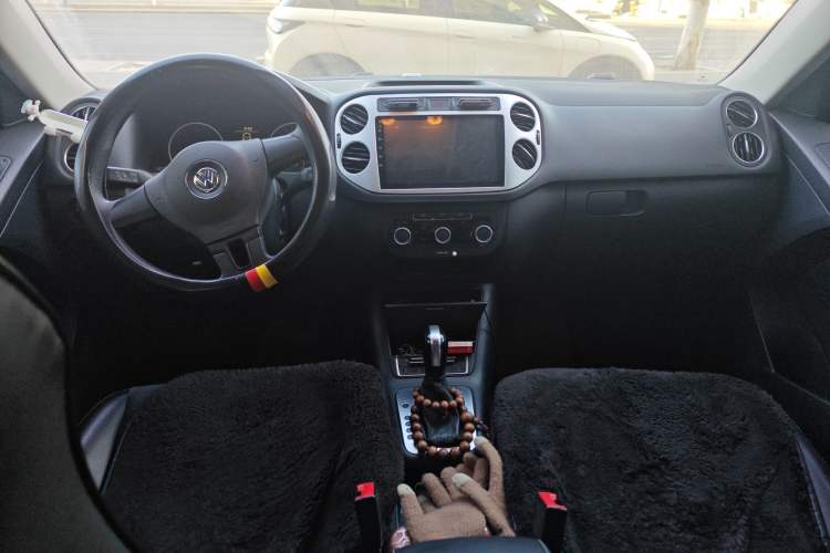 Used Volkswagen Tiguan L 2016 280TSI Automatic Two-Wheel-Drive Silk Road Style Edition