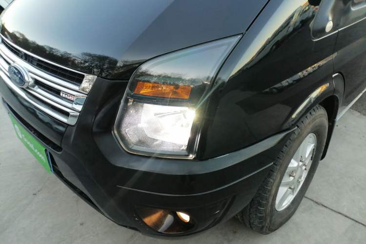 Used Ford Transit Custom 2016 2.2T Long-Wheelbase 6-Seater High-Roof Multi-Purpose Vehicle