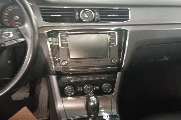 Used Volkswagen Passat 2016 330TSI DSG Luxury Edition