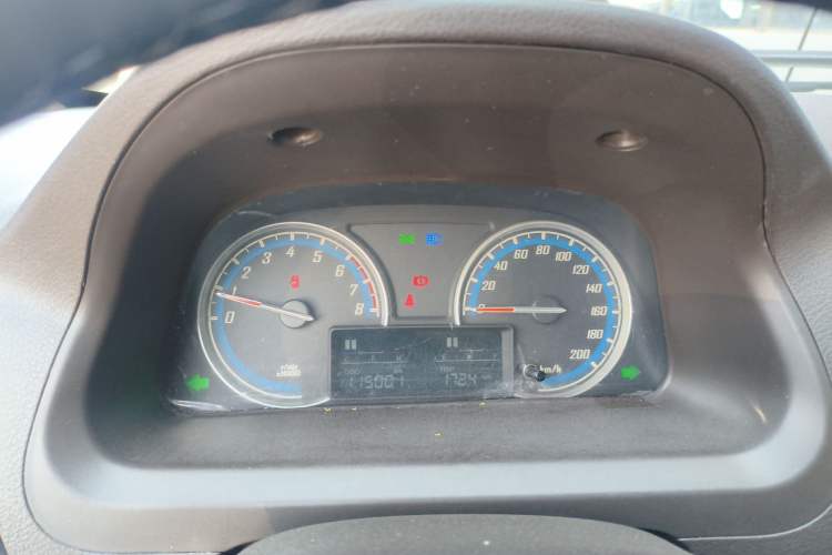 Used Baojun 730 2014 1.5L manual standard trim 7 seats