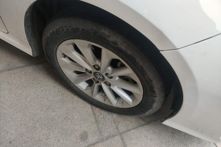 Used Toyota Corolla 2021 Dual-Motor 1.8L E-CVT Elite Edition Right Front Wheel Hub