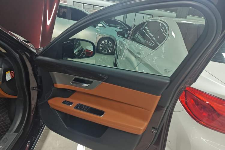 Used Jaguar XFL 2017 XFL 2.0T 240PS Luxury Edition
