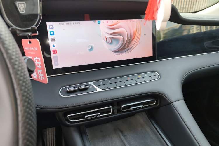 Used Roewe D7 2025 DMH 125km World Champion Edition Audio And AC Panel