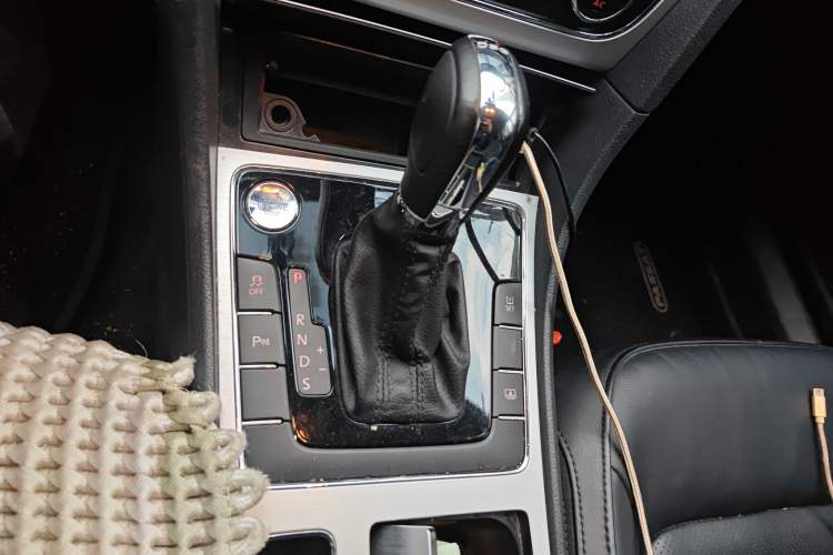 Used Volkswagen Passat 2013 2.0 TSI DSG Prestige Edition Gear Lever