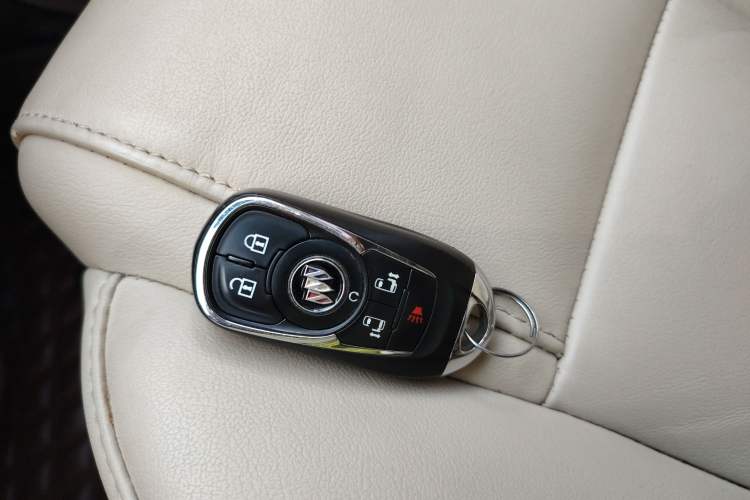 Used Buick GL8 2023 ES Lu Zun Deluxe Model
