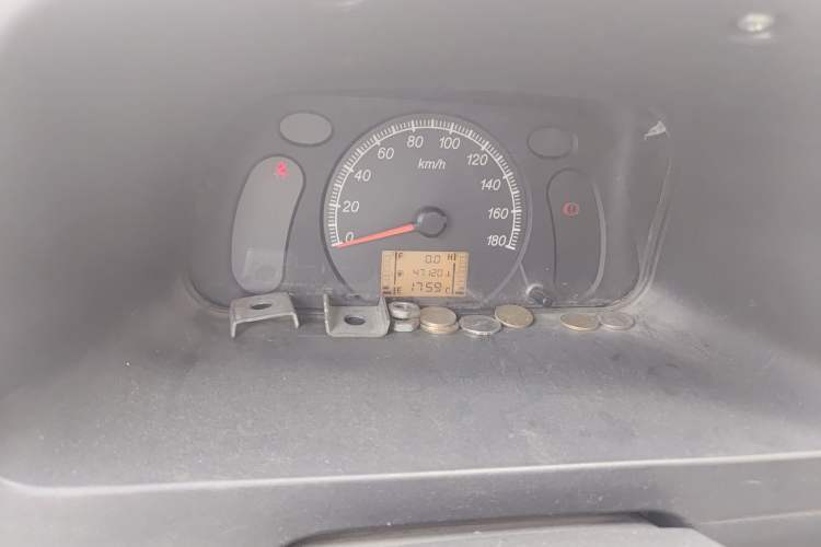 Used Wuling Zhiguang 2015 1.2L Standard Model LSI Instrument Cluster