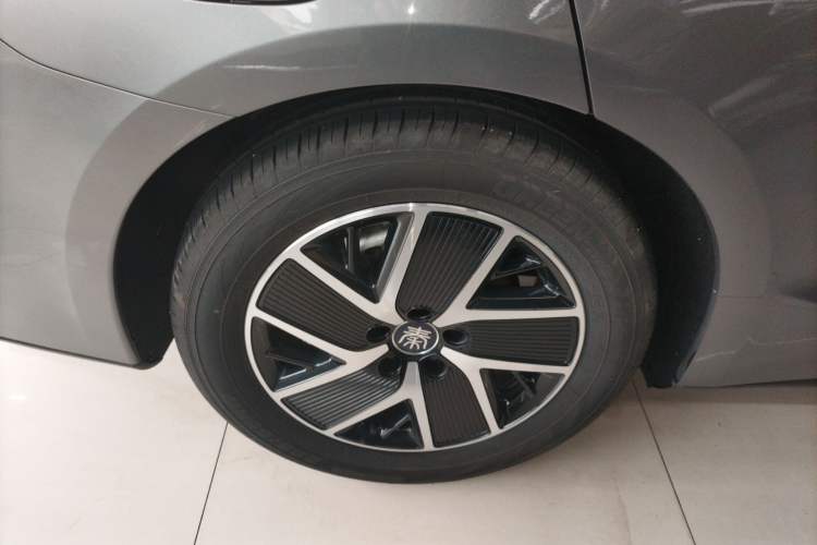 Used BYD Qin L 2024 DM-i 80KM Beyond Model Exterior 5