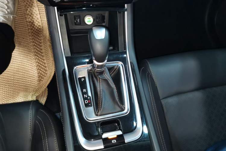 Used CHANGAN Eado 2018 1.6L GDI Automatic Trendy Model China V Standard Gear Lever