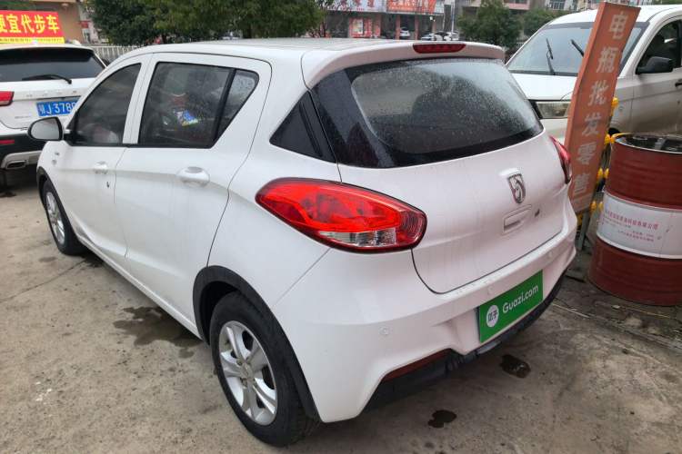 Used Baojun 310 2017 1.5L automatic comfort version

