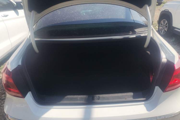 Used Volkswagen FAW-Volkswagen CC 2016 1.8TSI Luxury Model Trunk
