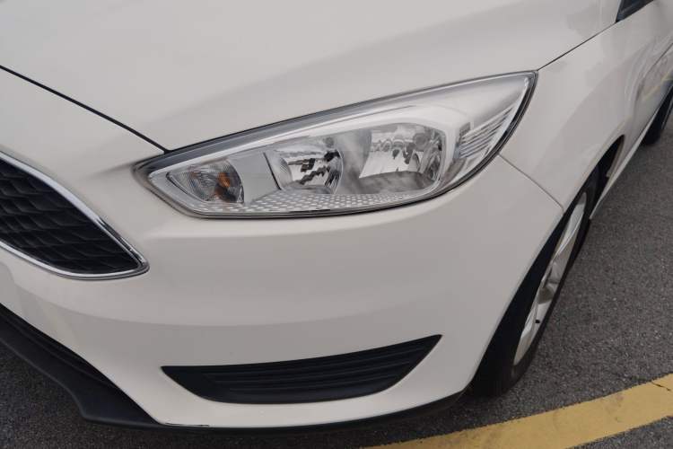 Used Ford Focus 2018 Hatchback Classic 1.6L Automatic Comfort Plus SmartDrive Edition