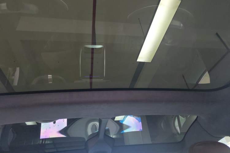 Used Avatr 11 2023 HarmonyOS Version Smart Enjoyment Upgrade Model 90-Degree Rear-Wheel Drive Edition