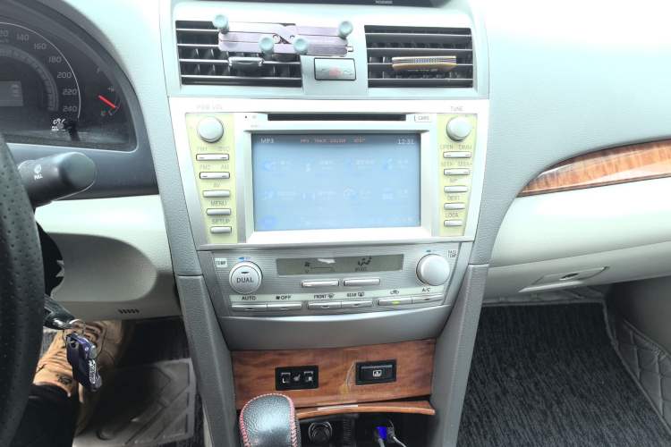 Used Toyota Camry 2008 240G Luxury Edition Audio And AC Panel