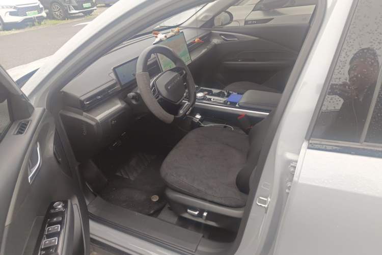 Used Wuling Xingguang 2024 Co-Creation Edition 510 Advanced Model
