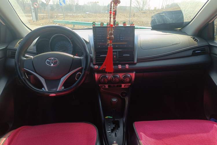 Used Toyota YARiS L Zhi Xuan 2015 1.5E Automatic Charm Edition